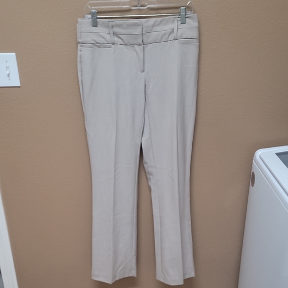 Maurices Elegant Tan Women's Trousers 🤎 - Picture 1 of 11